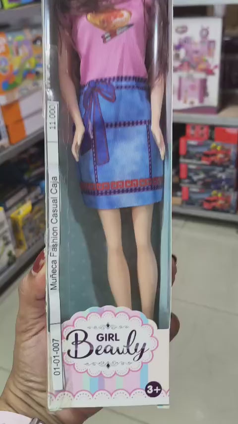 0101007 Muñeca Fashion Casual.
